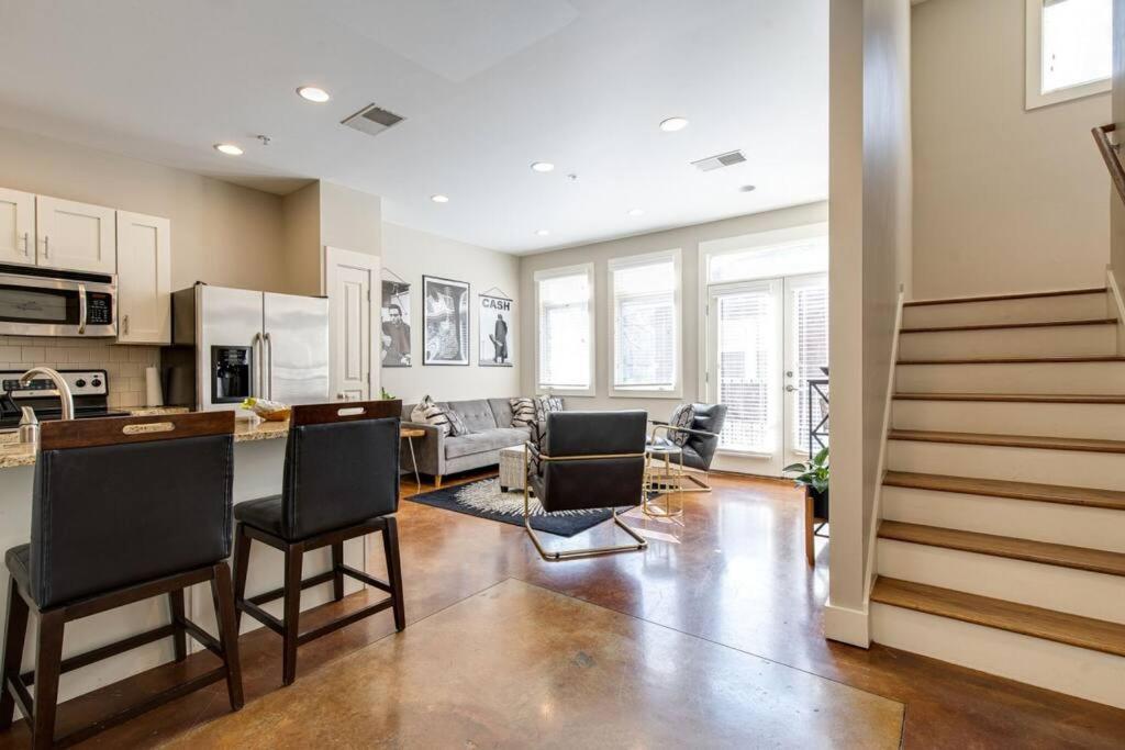 Cashville - Stylish Minutes From Broadway Nashville